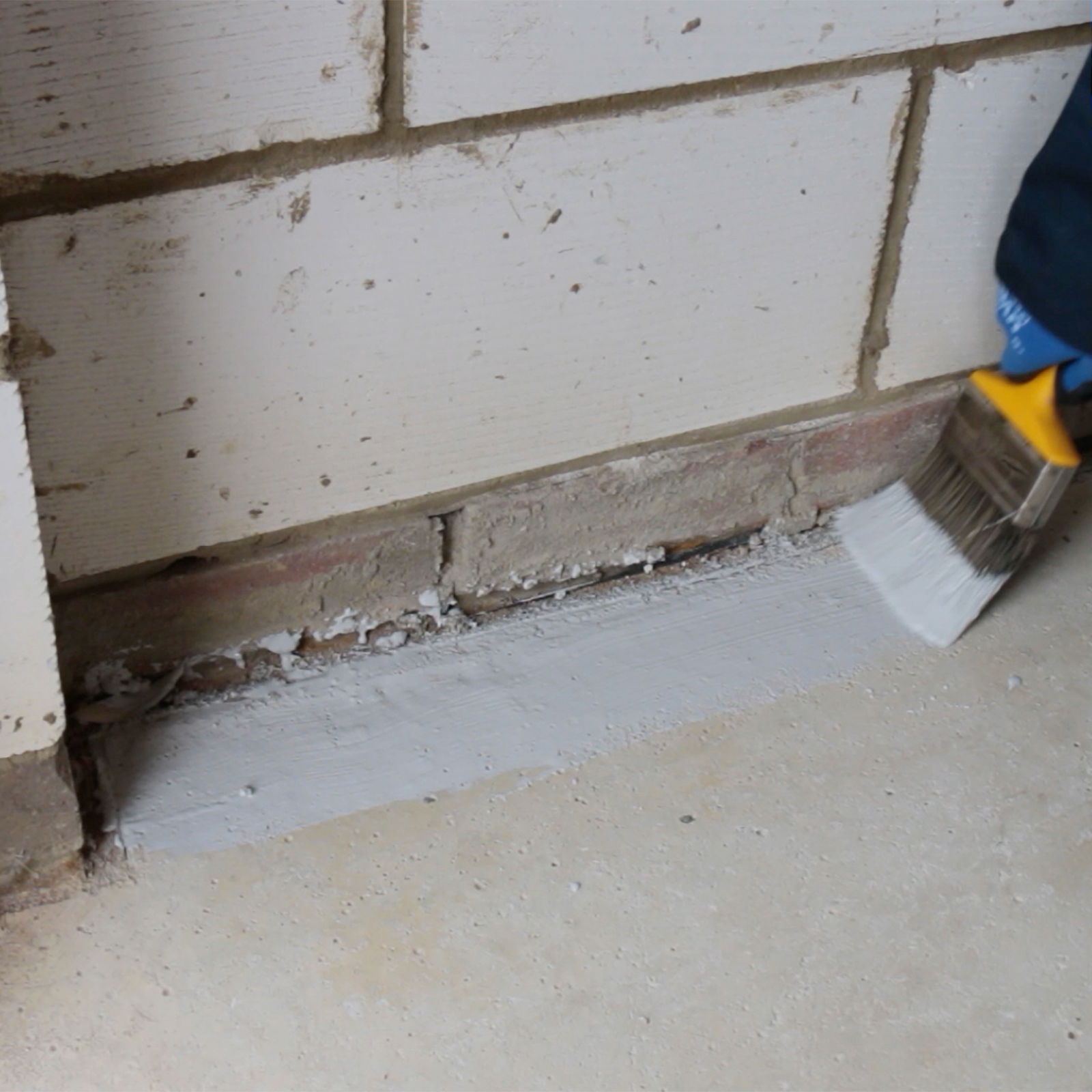 Step3 drybase ecs epoxy floor coating brush application