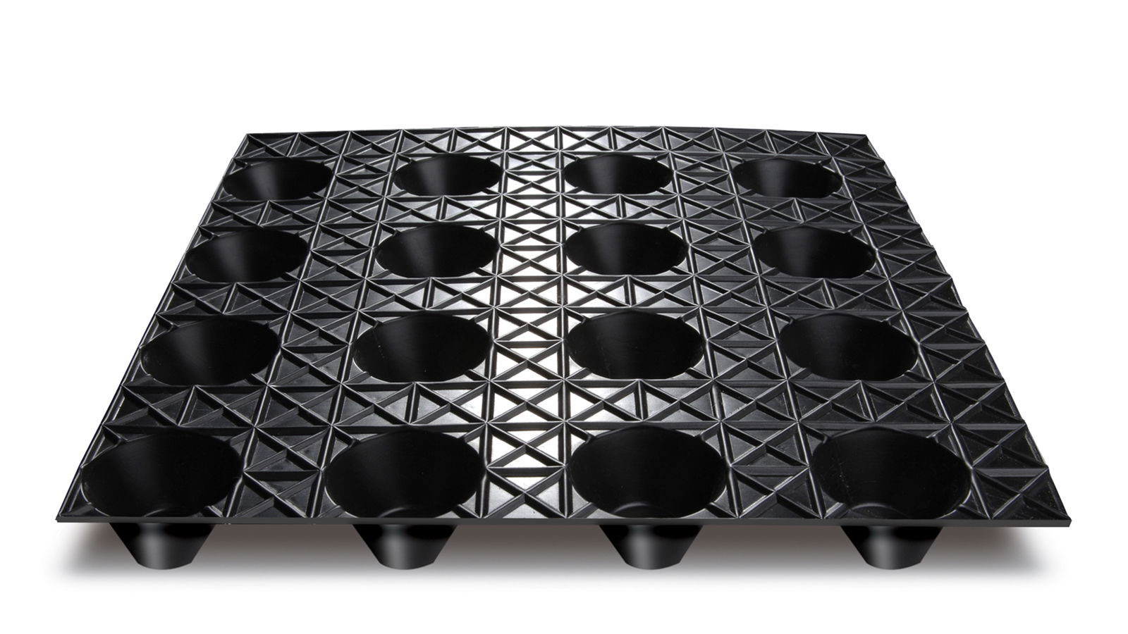 Oldroyd Xv 20 has a higher stud profile (20 mm) than our Oldroyd Xv Clear and Oldroyd Xv Black membranes for greater flow capacity.