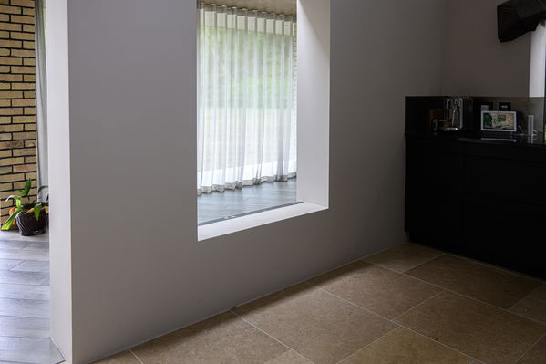 Completed interior wall - Photograph by Paul French