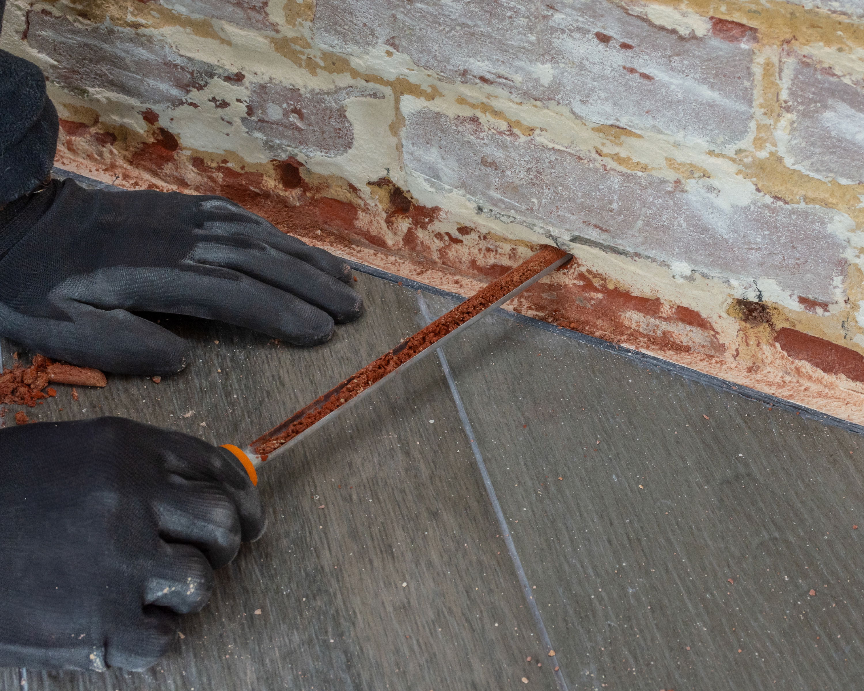 Dryzone cream 310ml and 600ml installation mixed 3