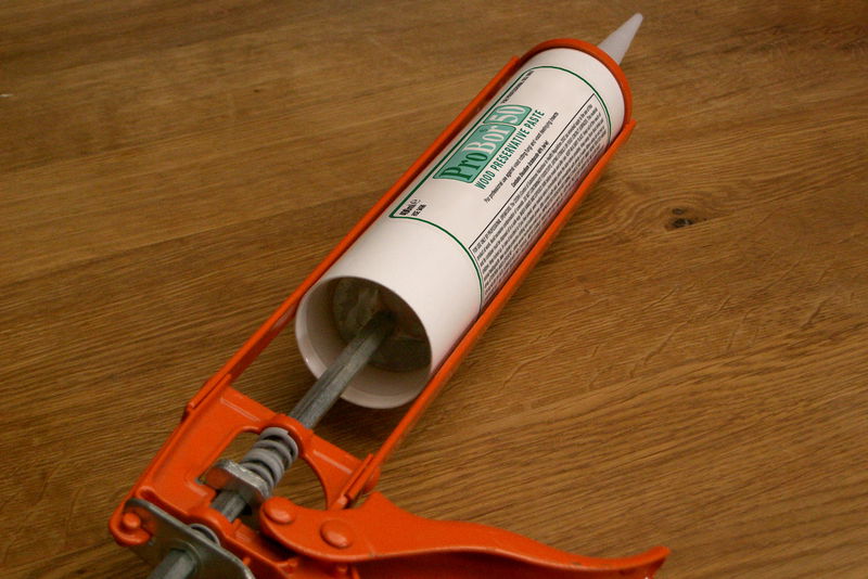 Probor 50.1 in. mastic gun